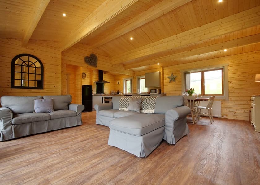 The Old Oak Tree - Peckmoor Farm Lodges, Crewkerne